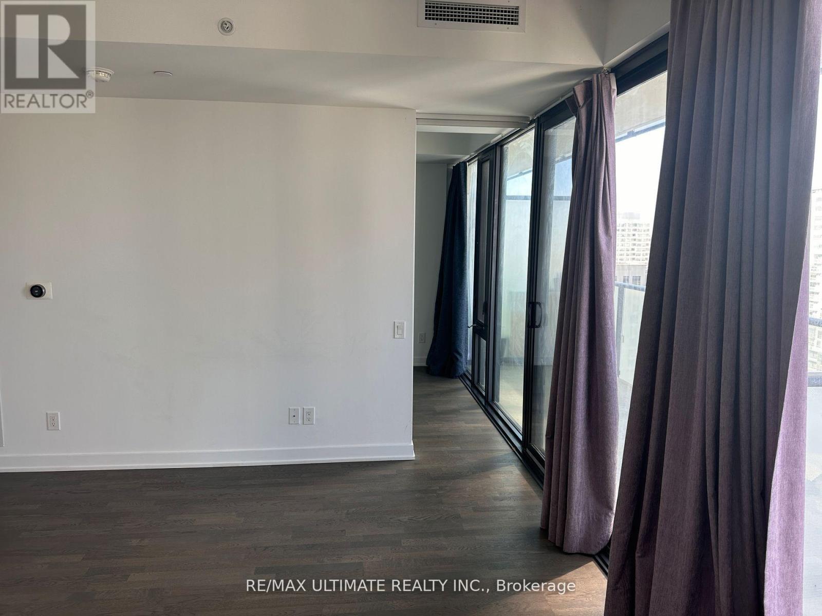1902 - 185 Roehampton Avenue, Toronto, Ontario  M4P 1R4 - Photo 8 - C13587674