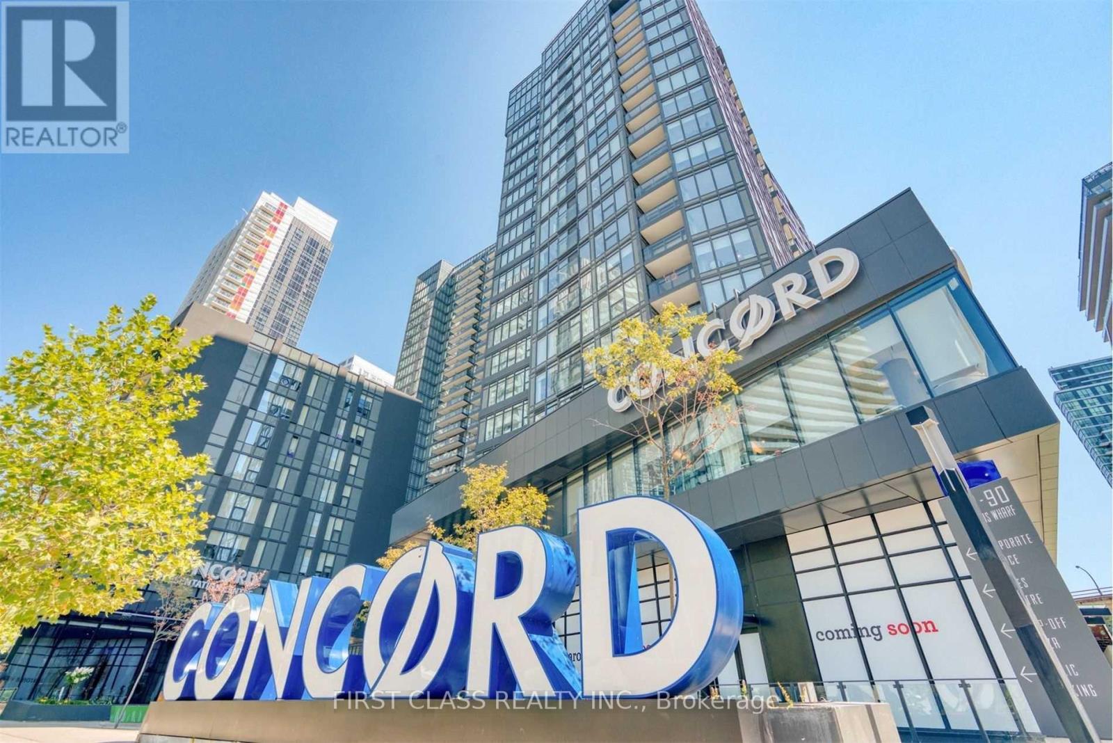 802 - 80 Queens Wharf Road, Toronto, Ontario  M5V 0J3 - Photo 1 - C13587732