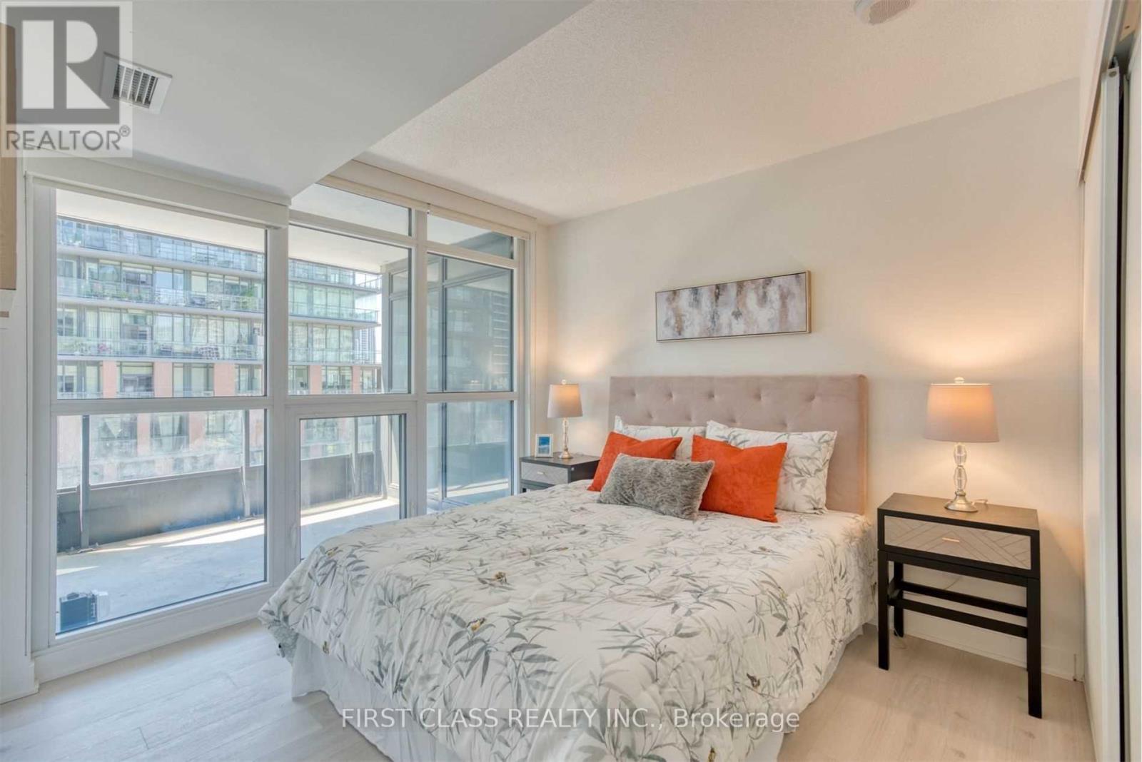 802 - 80 Queens Wharf Road, Toronto, Ontario  M5V 0J3 - Photo 5 - C13587732