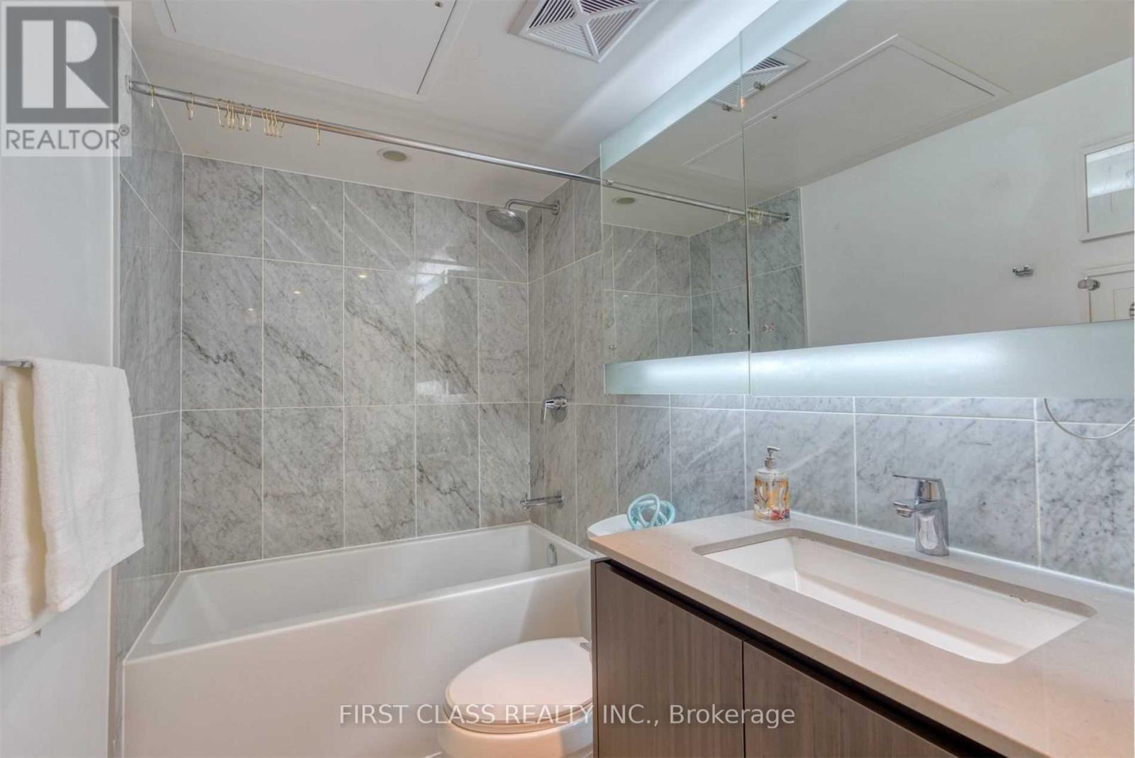 802 - 80 Queens Wharf Road, Toronto, Ontario  M5V 0J3 - Photo 6 - C13587732