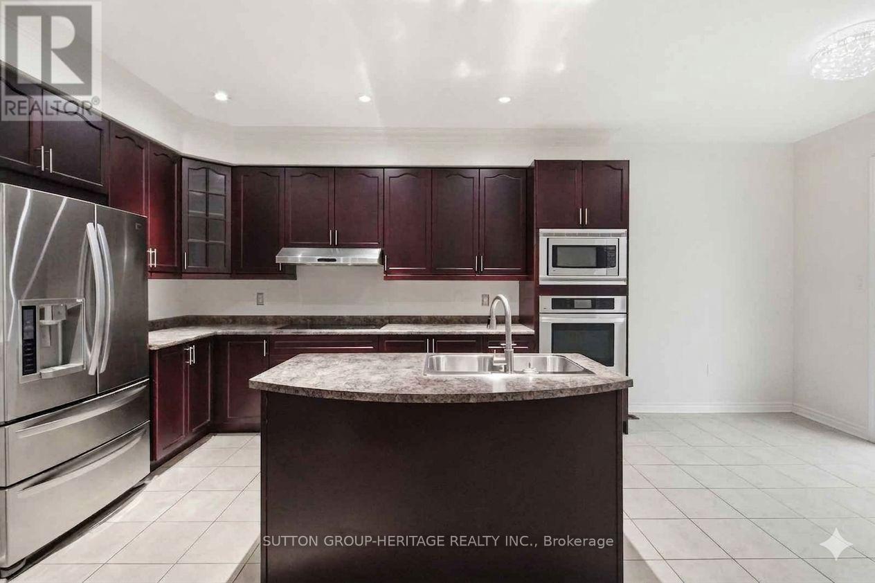 16 Shrewsbury Drive, Whitby, Ontario  L1M 0C7 - Photo 15 - E13587572