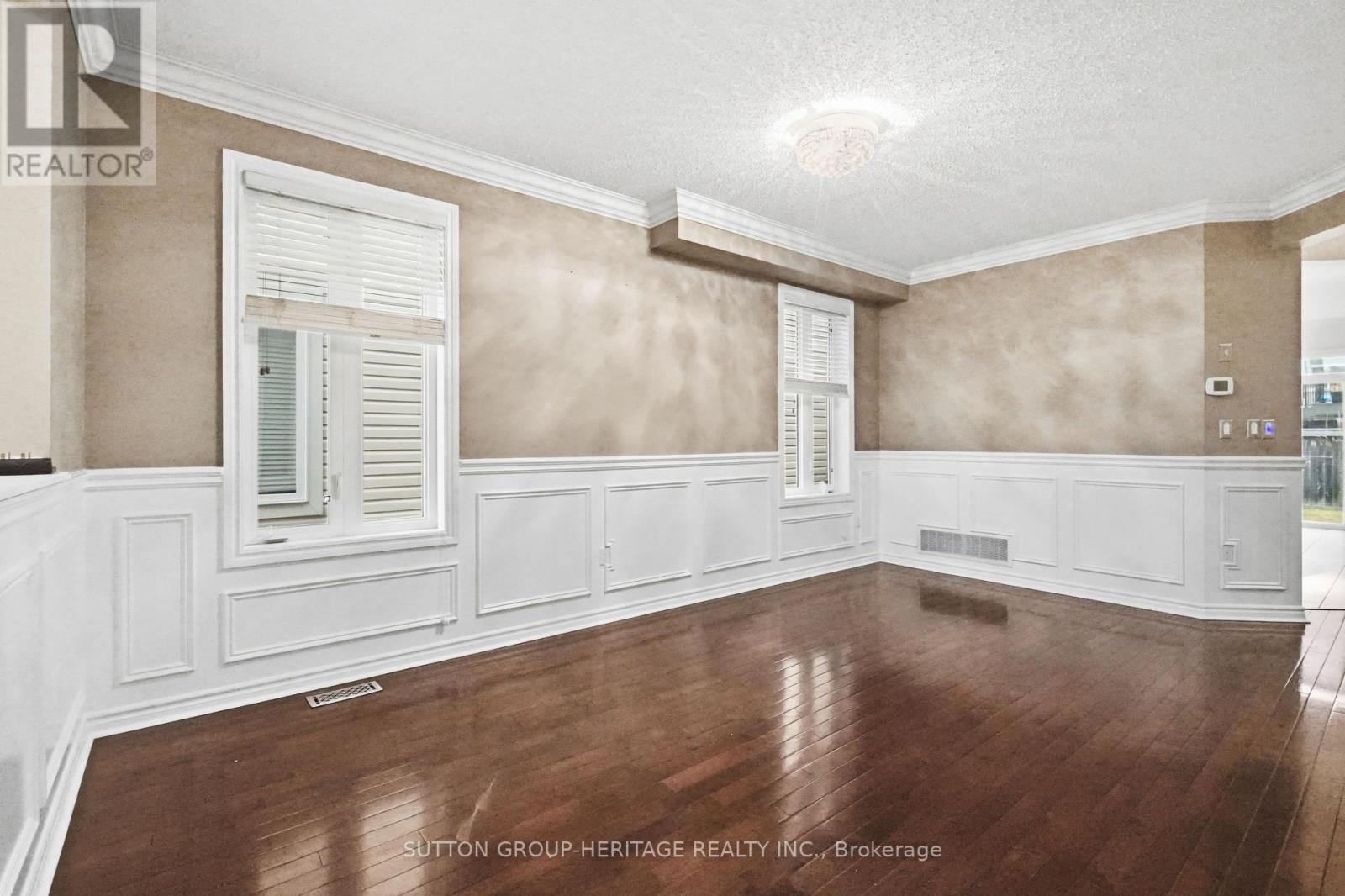 16 Shrewsbury Drive, Whitby, Ontario  L1M 0C7 - Photo 4 - E13587572