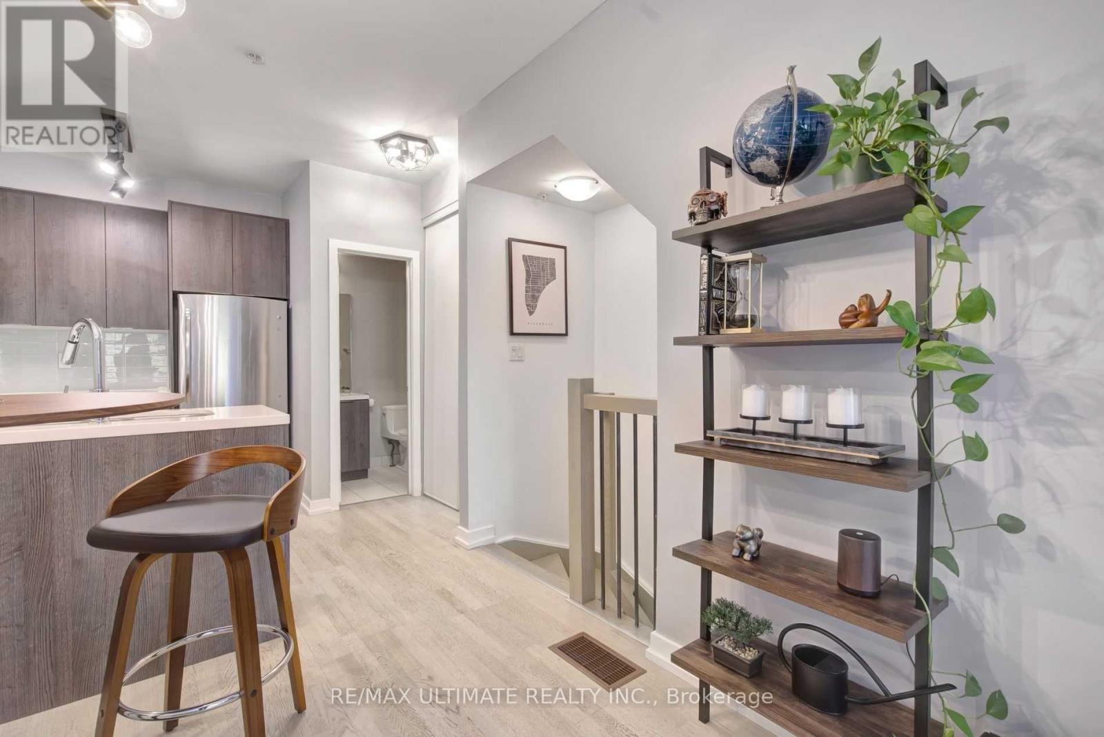 30 - 140 Broadview Avenue, Toronto, Ontario  M4M 2G2 - Photo 8 - E13587706
