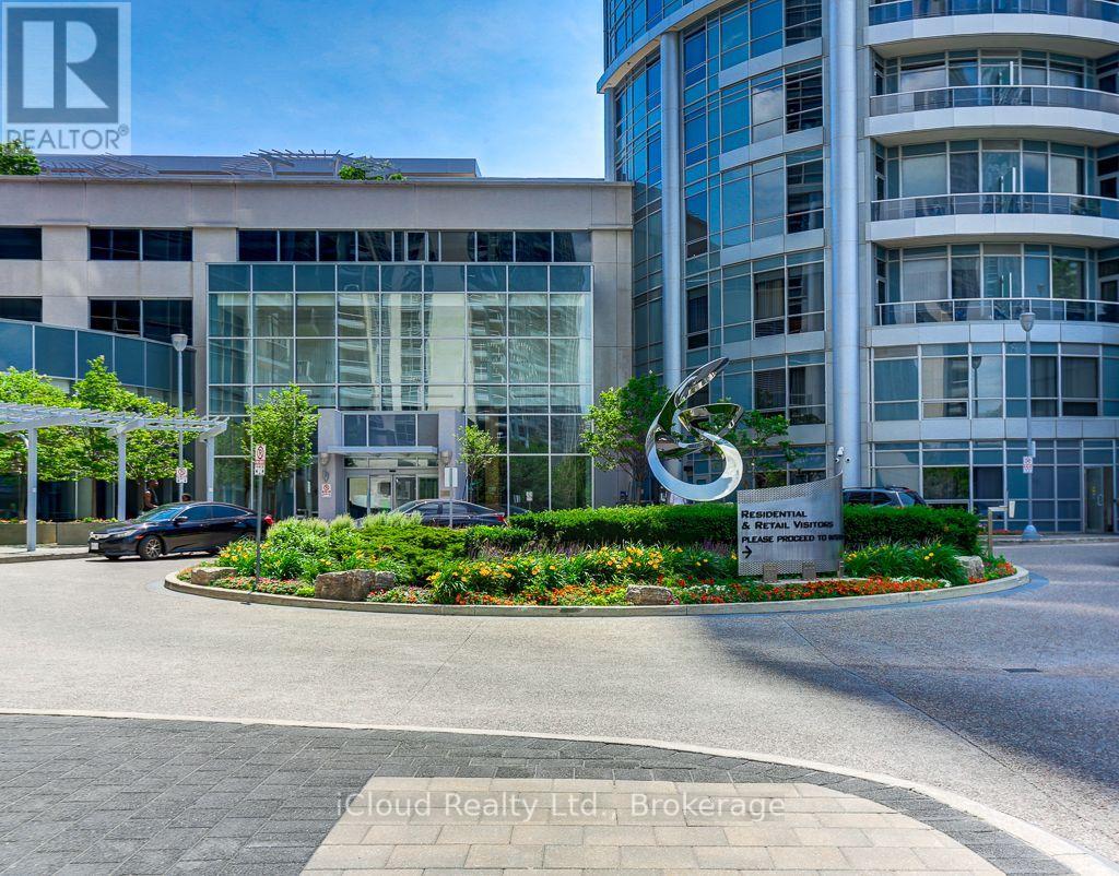 1712 - 125 Village Green Square, Toronto, Ontario  M1S 0G3 - Photo 2 - E13587726