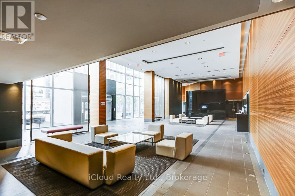 1712 - 125 Village Green Square, Toronto, Ontario  M1S 0G3 - Photo 3 - E13587726