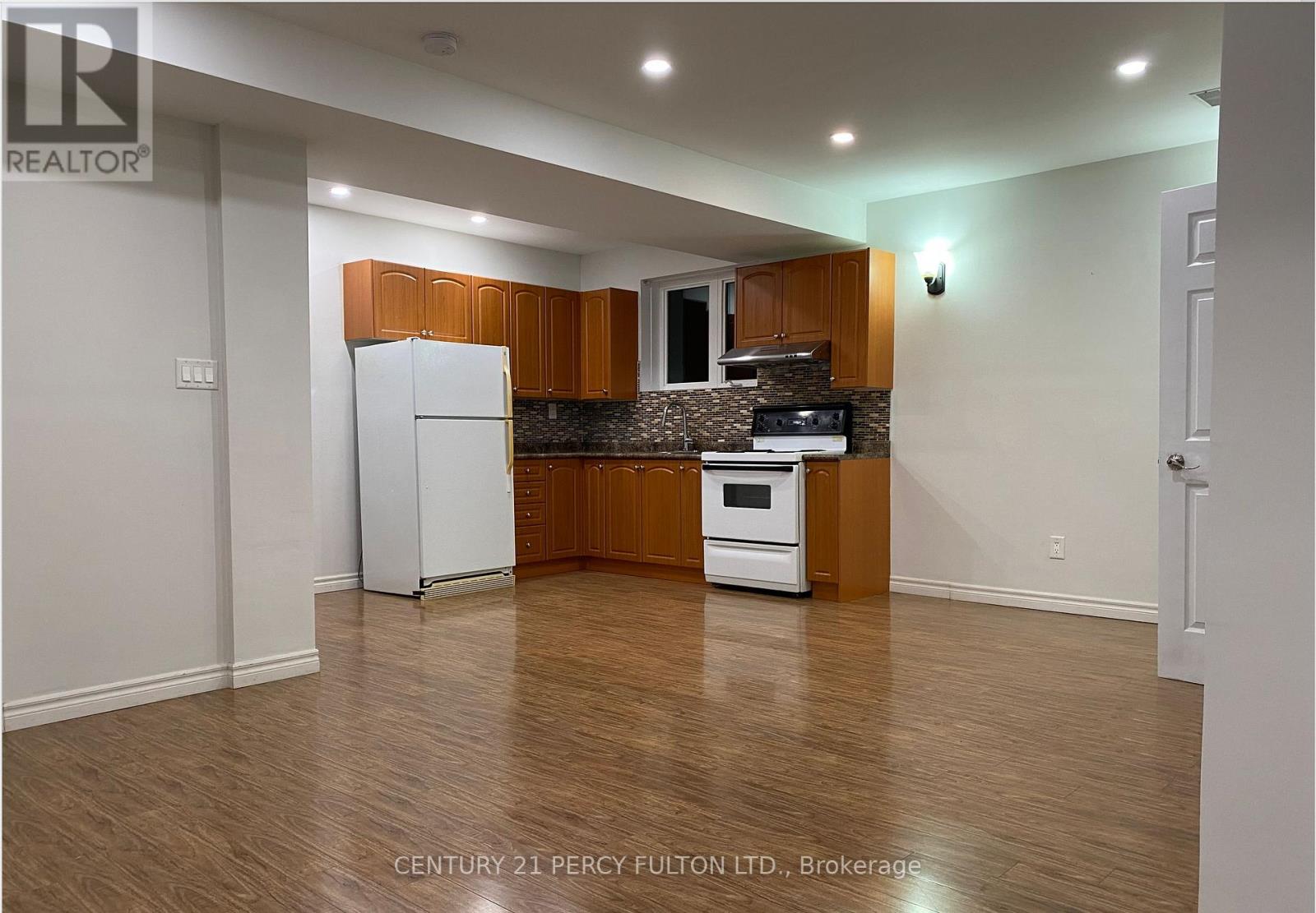 Bsmt - 2359 Pilgrim Square, Oshawa, Ontario  L1L 0C2 - Photo 9 - E13587736
