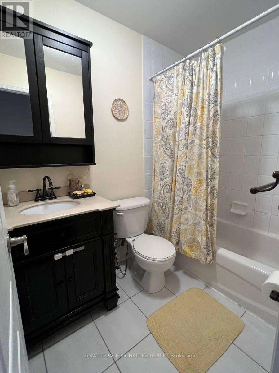 61 Kalmar Crescent, Richmond Hill, Ontario  L4E 3Z4 - Photo 10 - N13587728