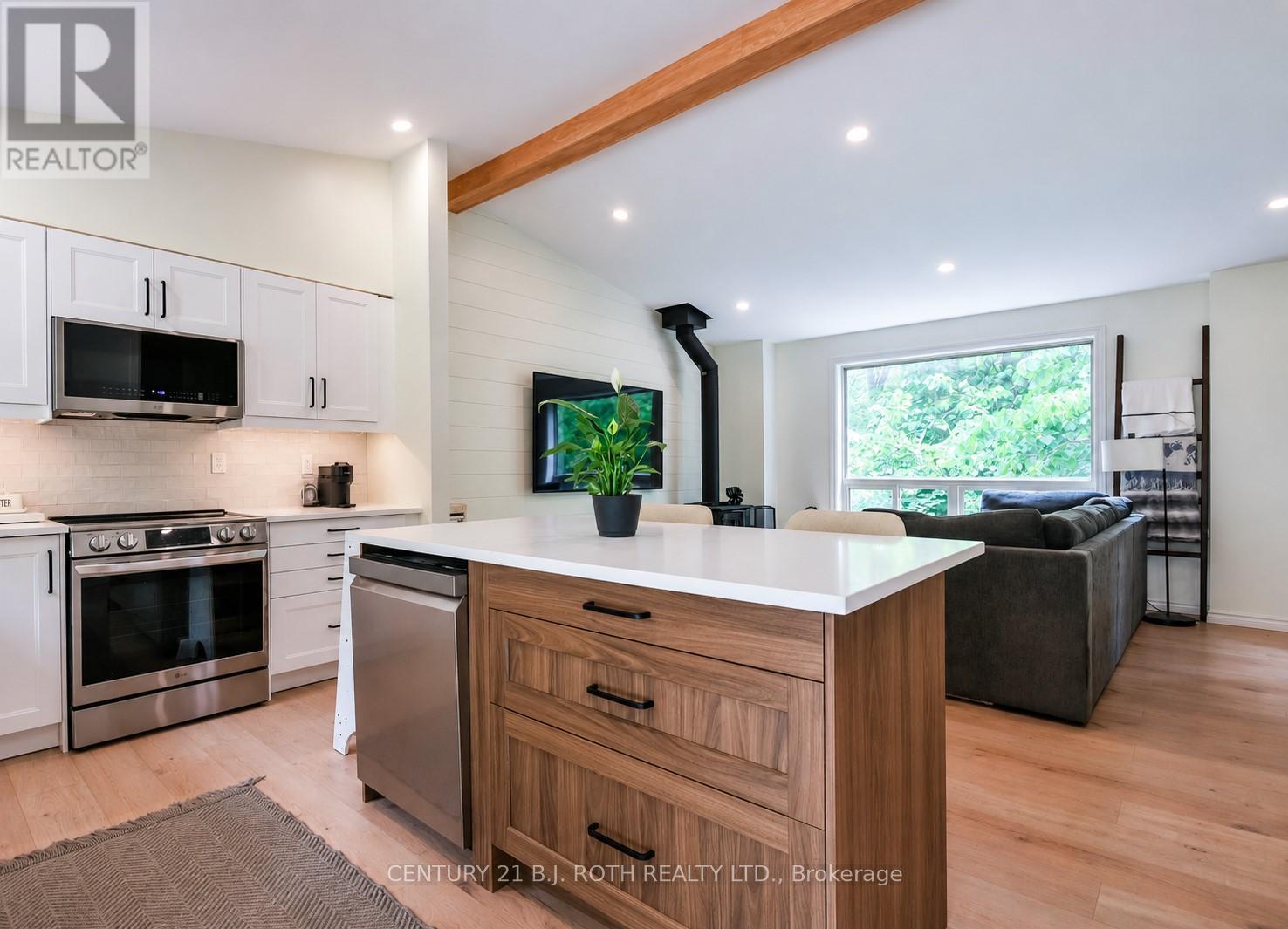 29 Algonquin Trail, Oro-Medonte (Sugarbush), Ontario  L0K 1E0 - Photo 8 - S13587622