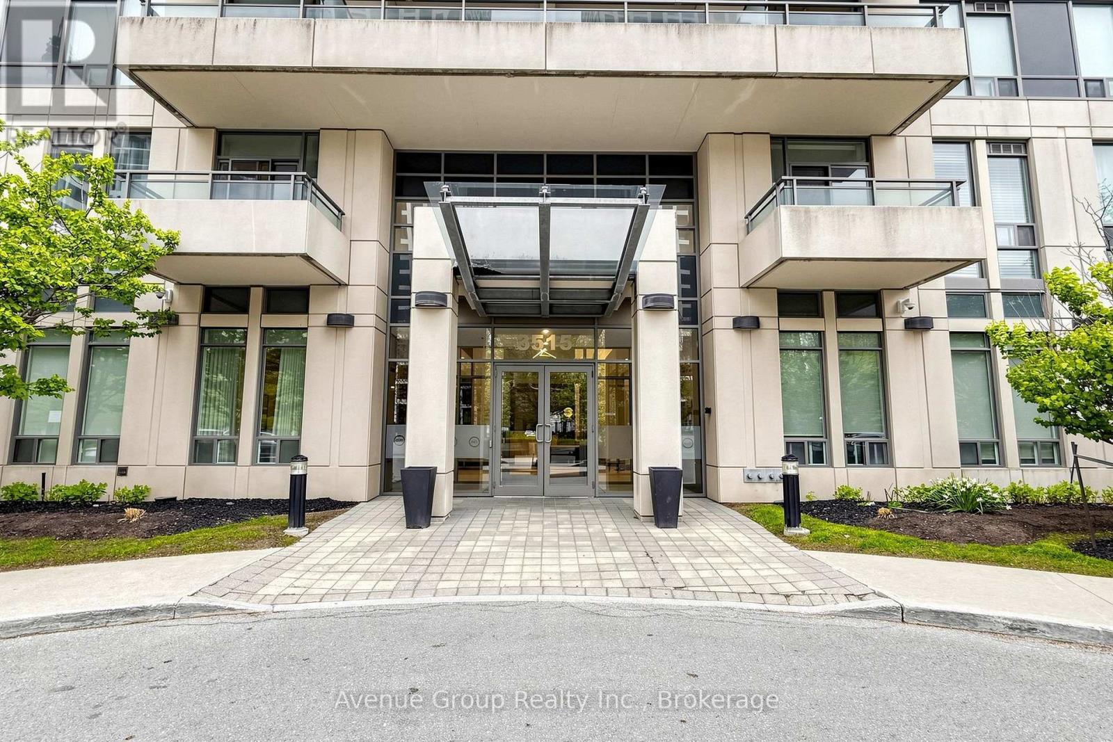 2801 - 3515 KARIYA DRIVE - Photo 2