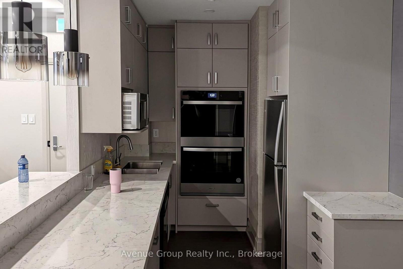 2801 - 3515 KARIYA DRIVE - Photo 36