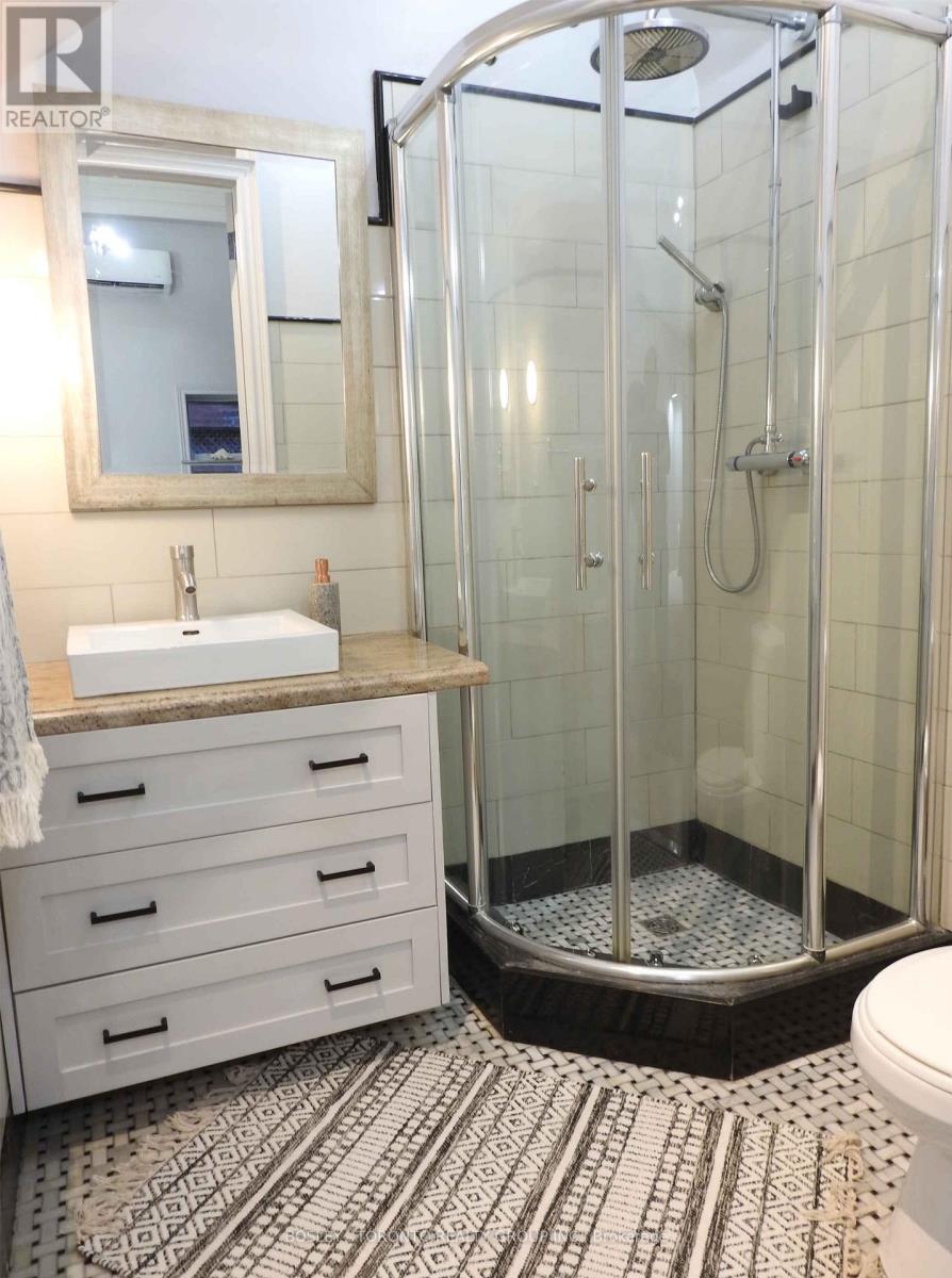 1 - 21 LANSDOWNE AVENUE - Photo 7