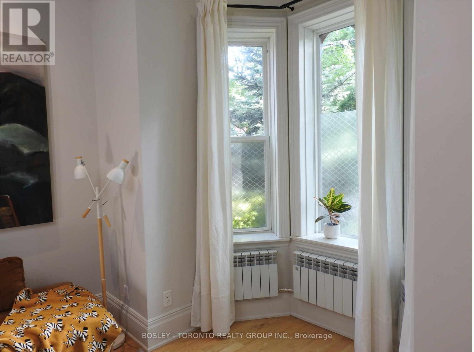 1 - 21 LANSDOWNE AVENUE - Photo 8