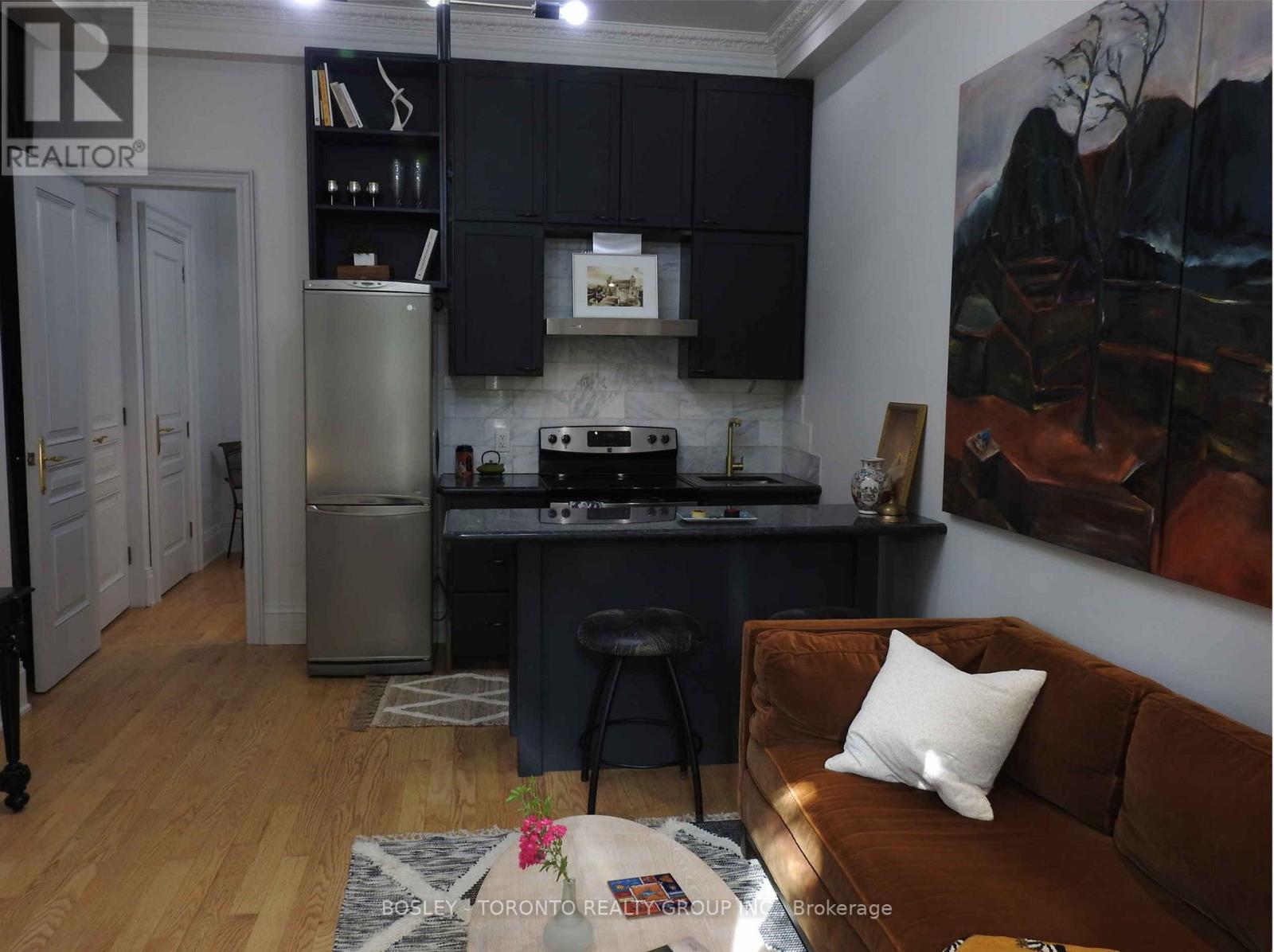 1 - 21 LANSDOWNE AVENUE - Photo 9