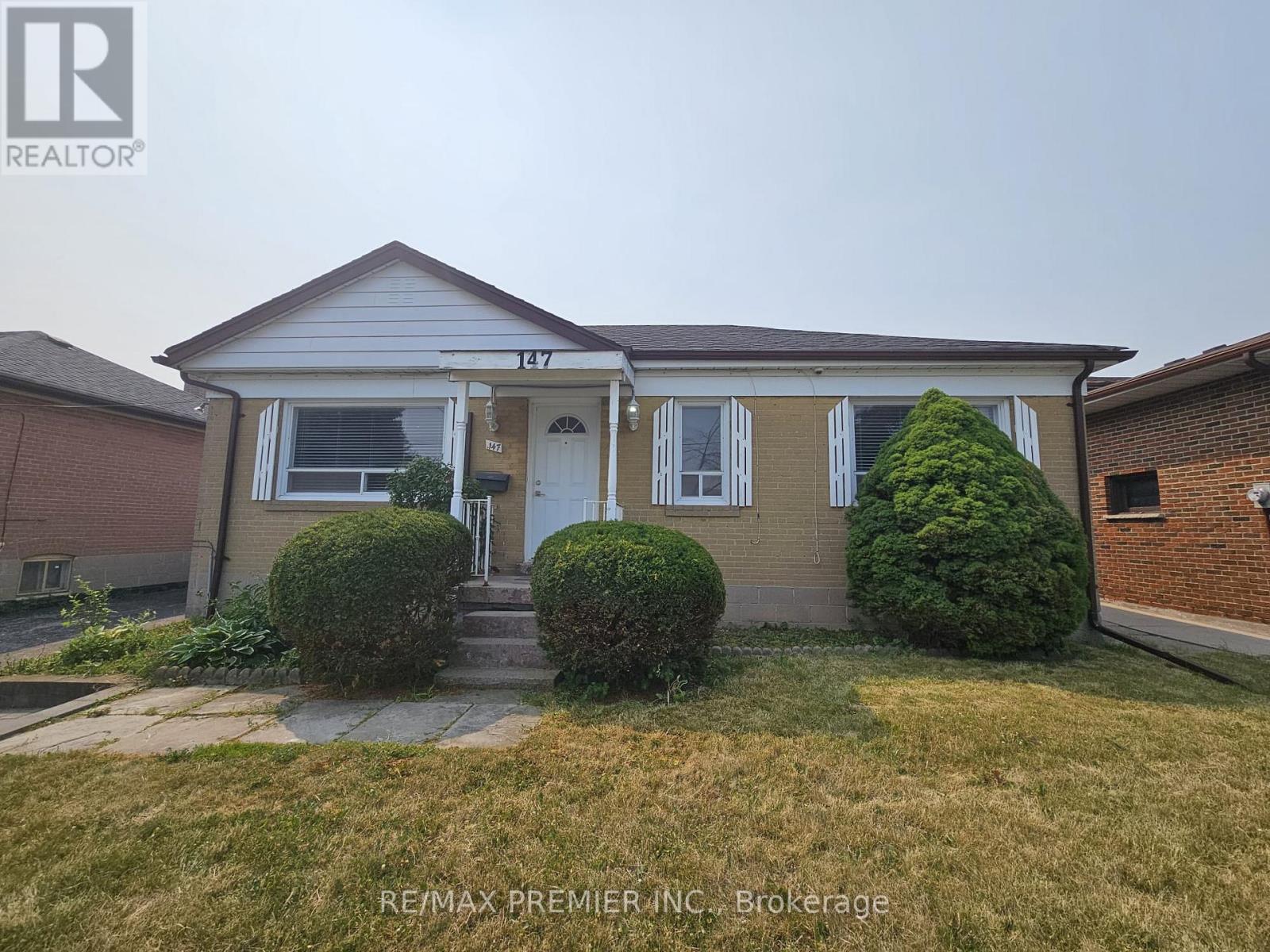 MAIN FLOOR - 147 CALVINGTON DRIVE, Toronto (Downsview-Roding-CFB)