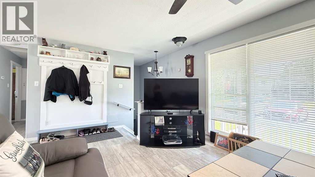 90 4 Street E, Lashburn, Saskatchewan  S0M 1H0 - Photo 15 - A2327647