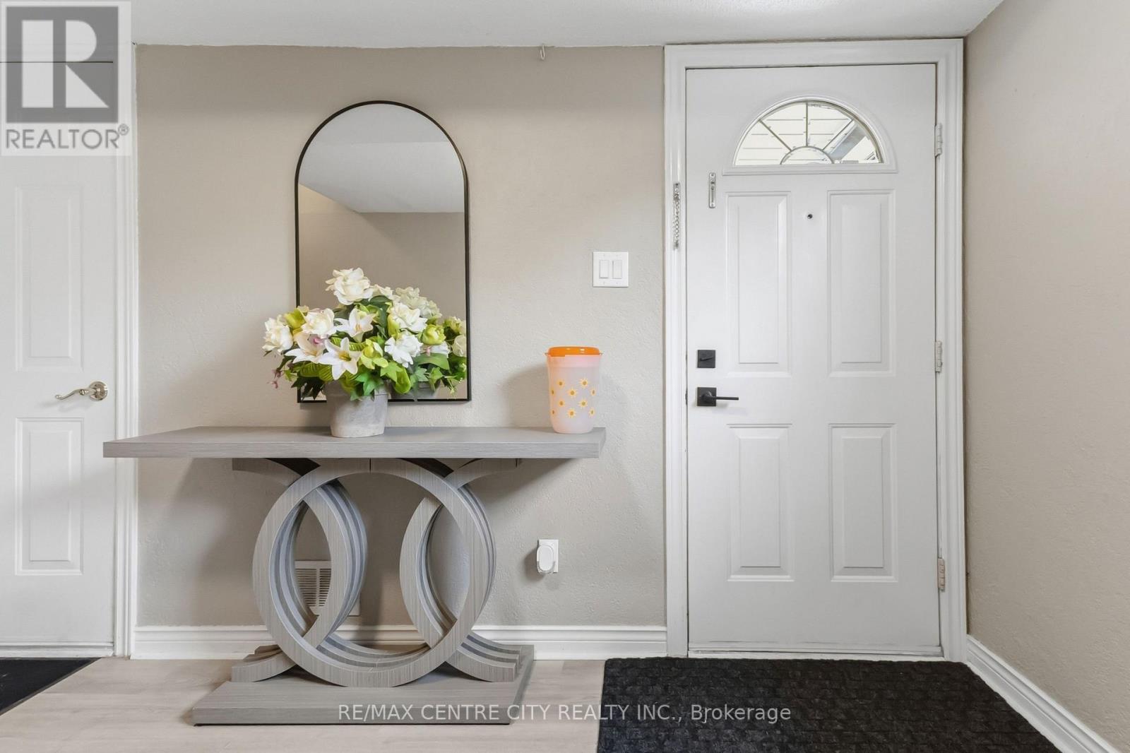 423 Everglade Crescent, London North, Ontario N6H 4M8 - Photo 4 - X13587864