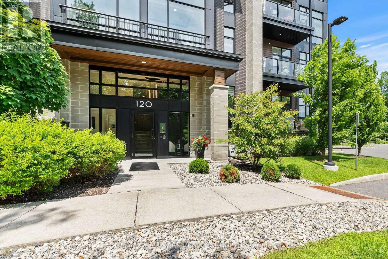 101 - 120 Cortile Private, Ottawa, Ontario  K1V 2S8 - Photo 2 - X13587772