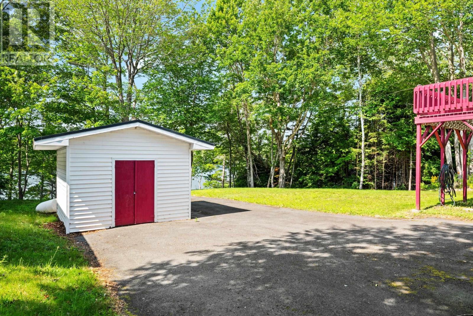 114 Joyce Court, Lake Echo, Nova Scotia  B3E 1A9 - Photo 40 - 202618157