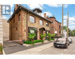 3 ROWANWOOD AVENUE E, Toronto, Ontario