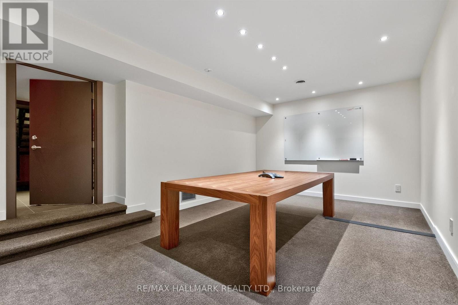 3 Rowanwood Avenue E, Toronto, Ontario  M4W 1Y5 - Photo 10 - C13562250
