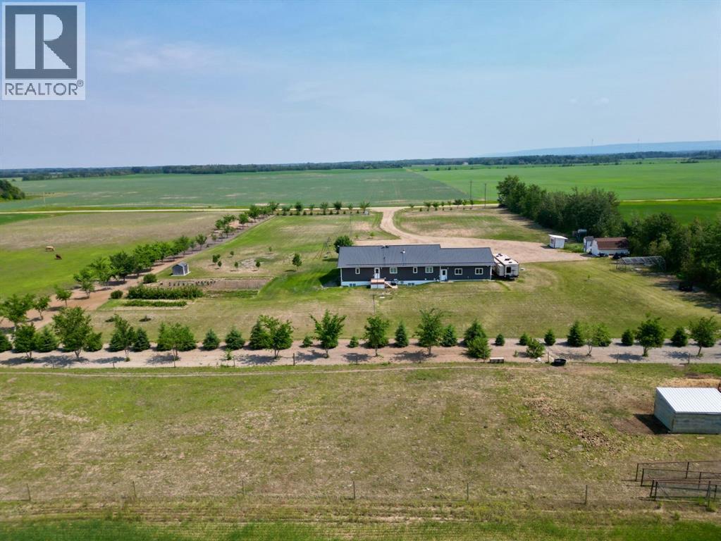 104244 Rge Rd 182, La Crete, Alberta  T0H 2H0 - Photo 4 - A2286657