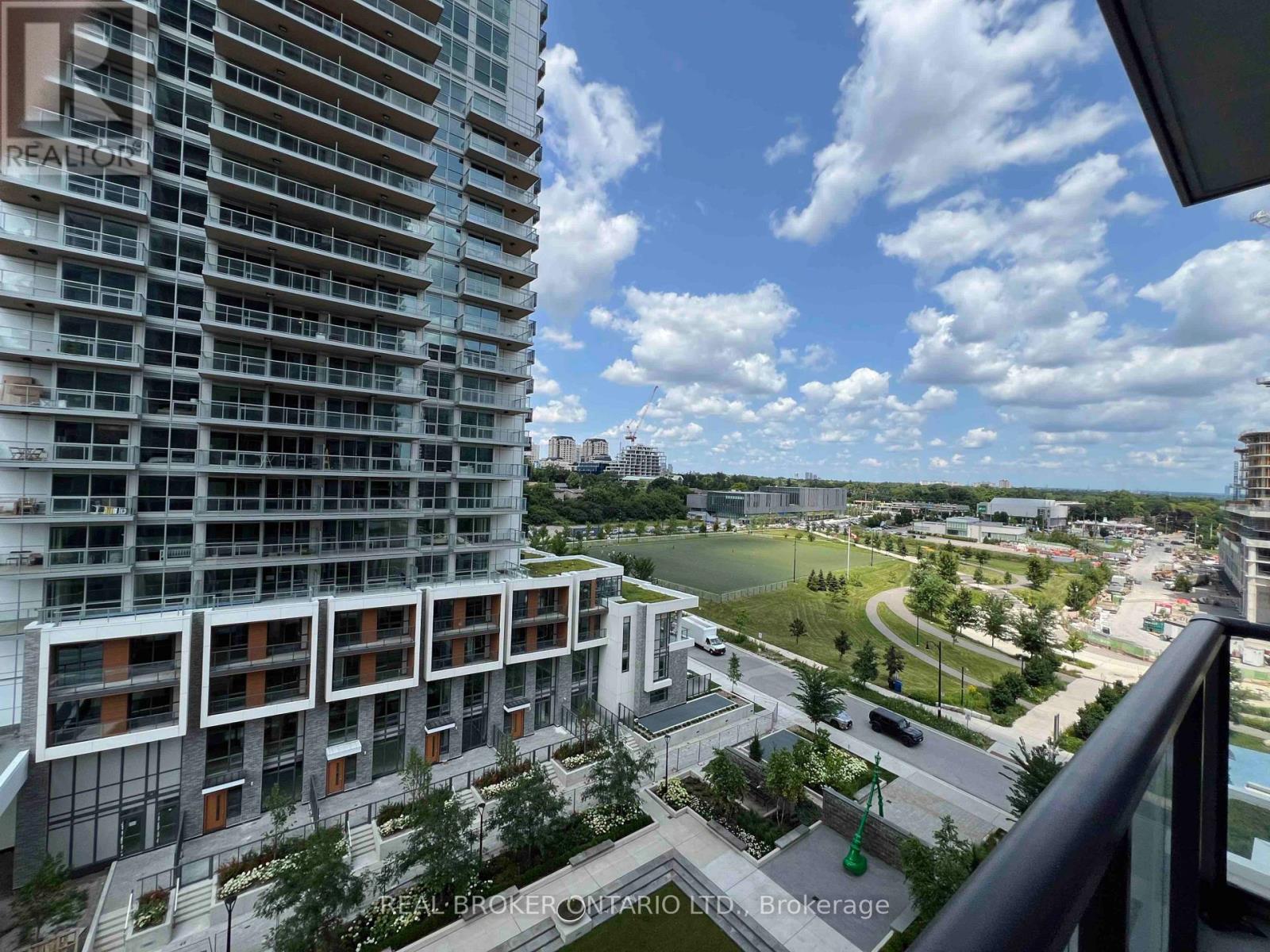 1008 - 85 Mcmahon Drive, Toronto, Ontario  M2K 0H1 - Photo 1 - C13587796