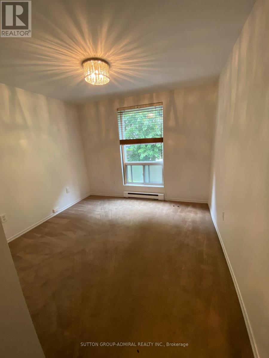 2nd Floor - 177 Logan Avenue, Toronto, Ontario  M4M 2N2 - Photo 4 - E13587862