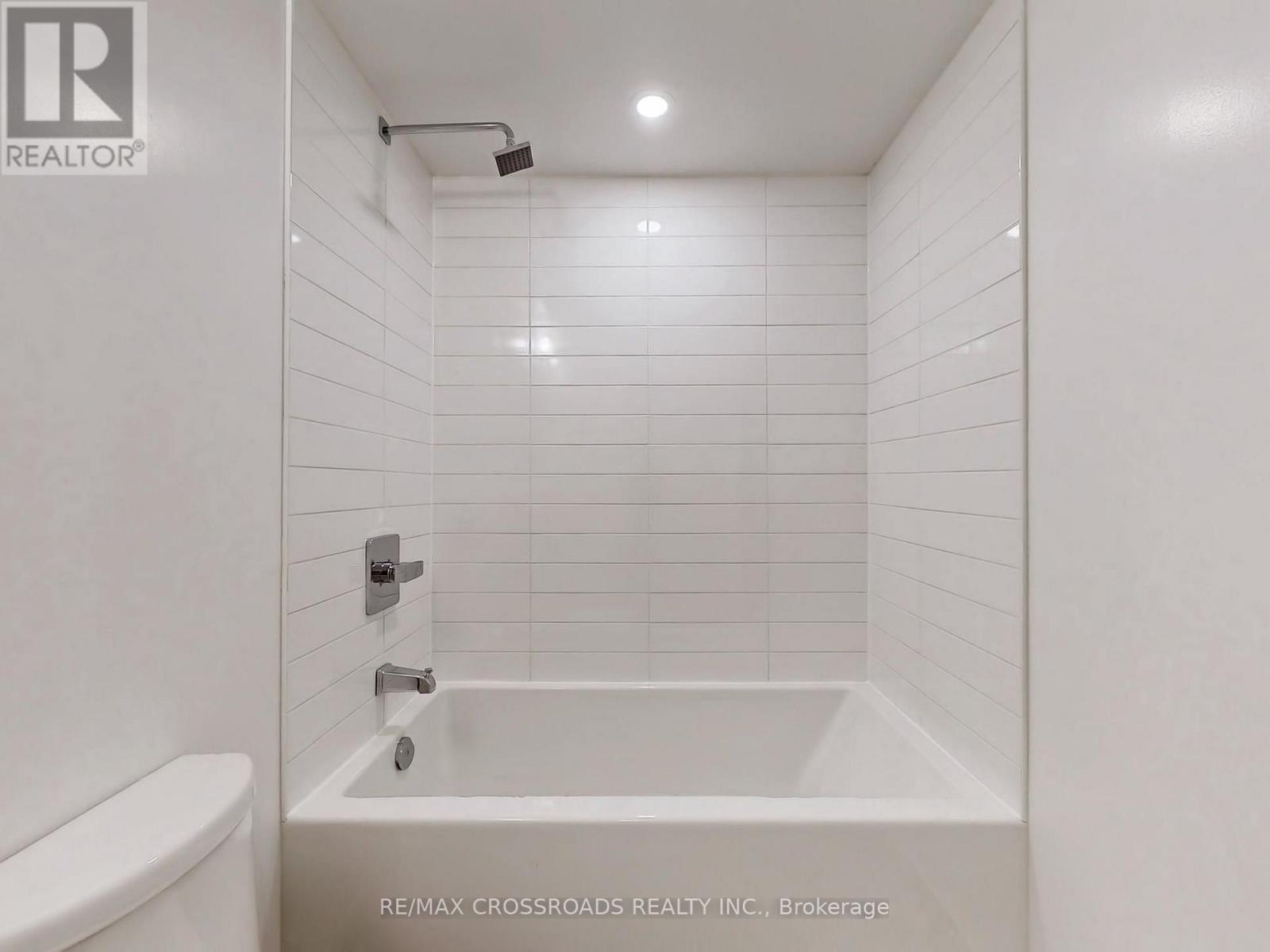 3303 - 2033 Kennedy Road, Toronto, Ontario  M1T 0B9 - Photo 24 - E13587904