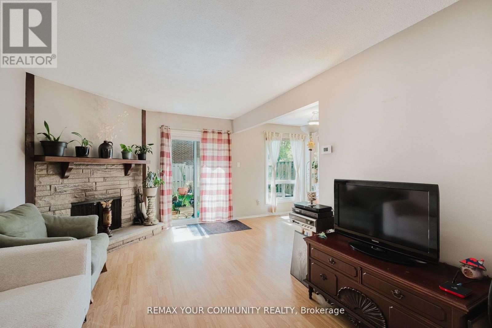 27 Dunkeld Way, Markham, Ontario  L3T 4Y8 - Photo 7 - N13587920
