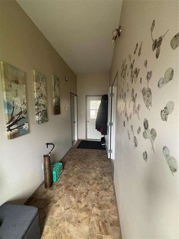 302 Murray Avenue, Glenboro, Manitoba  R0K 0X0 - Photo 6 - 202617171