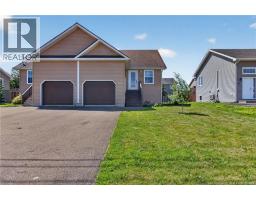 93 Jeannette, dieppe, New Brunswick