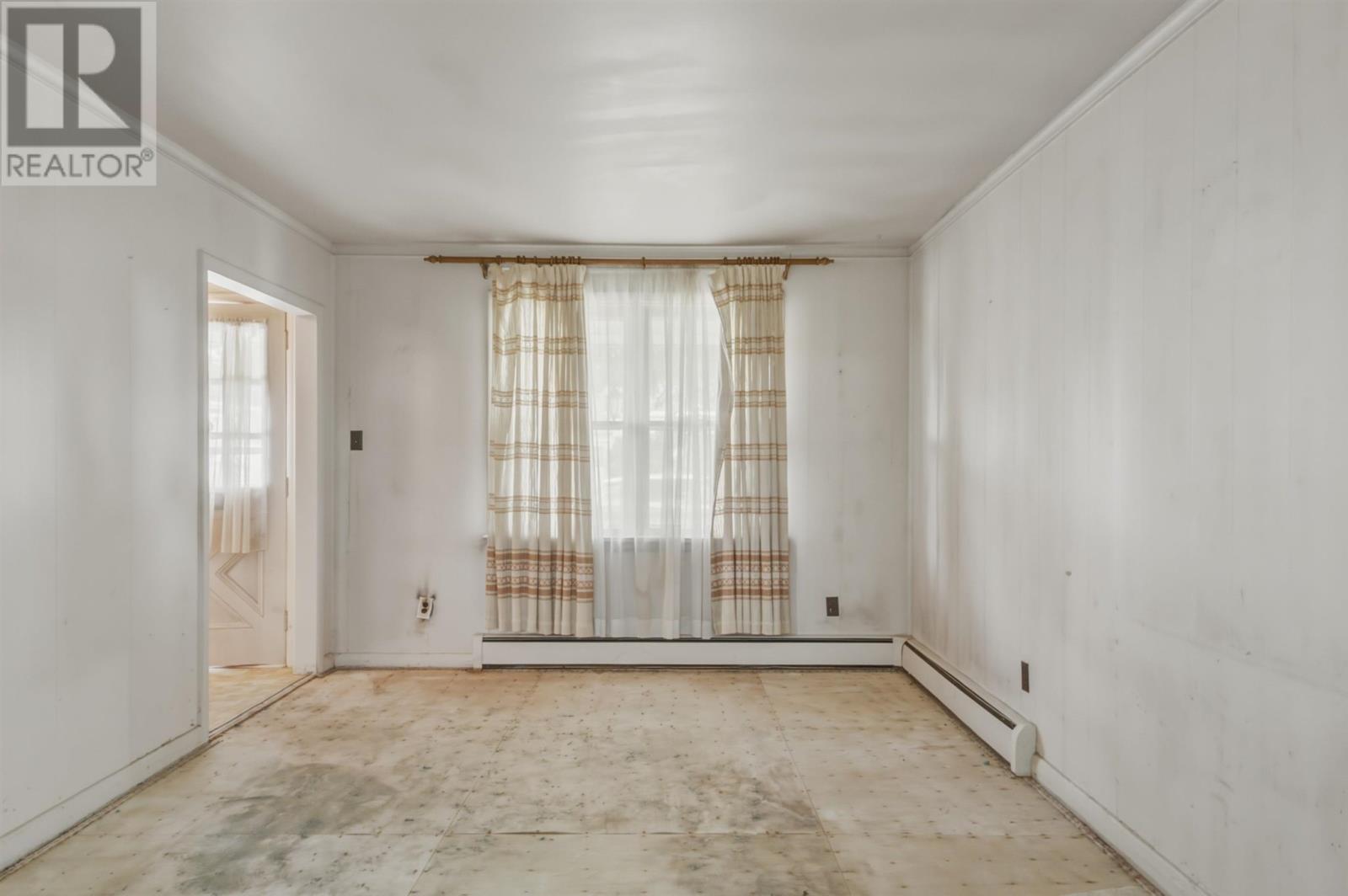 4 Macfarlane Rd, Elliot Lake, Ontario  P5A 1L1 - Photo 3 - SM261479