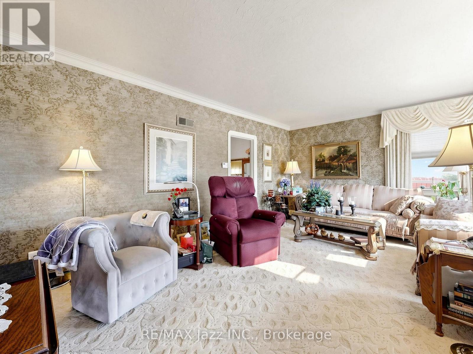 83 Stevenson Road N, Oshawa, Ontario  L1J 5M4 - Photo 10 - E13483838