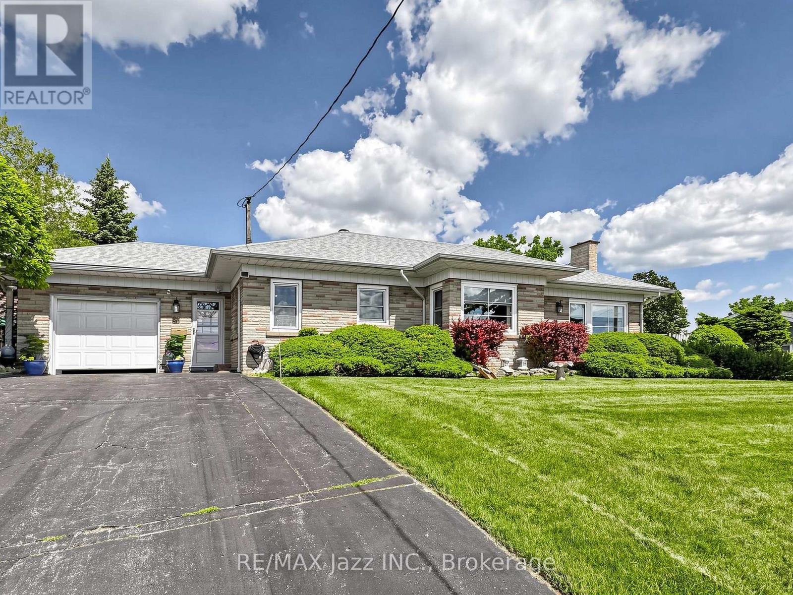 83 Stevenson Road N, Oshawa, Ontario  L1J 5M4 - Photo 5 - E13483838
