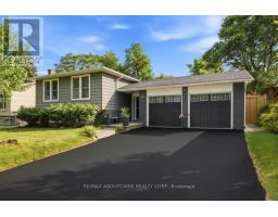 2501 YARMOUTH CRESCENT, Oakville, Ontario