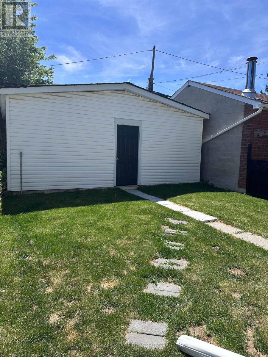 Upper - 6 Lapp Street, Toronto, Ontario M6N 3W6 - Photo 23 - W13588008