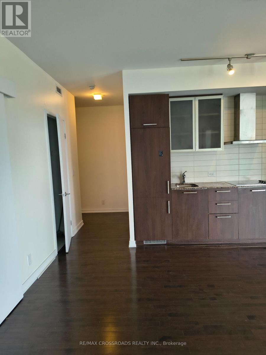 1104 - 12 York Street, Toronto, Ontario  M5J 2Z2 - Photo 7 - C13581520