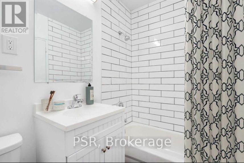 207 - 600 Eglinton Avenue W, Toronto, Ontario  M5N 1C1 - Photo 5 - C13587956