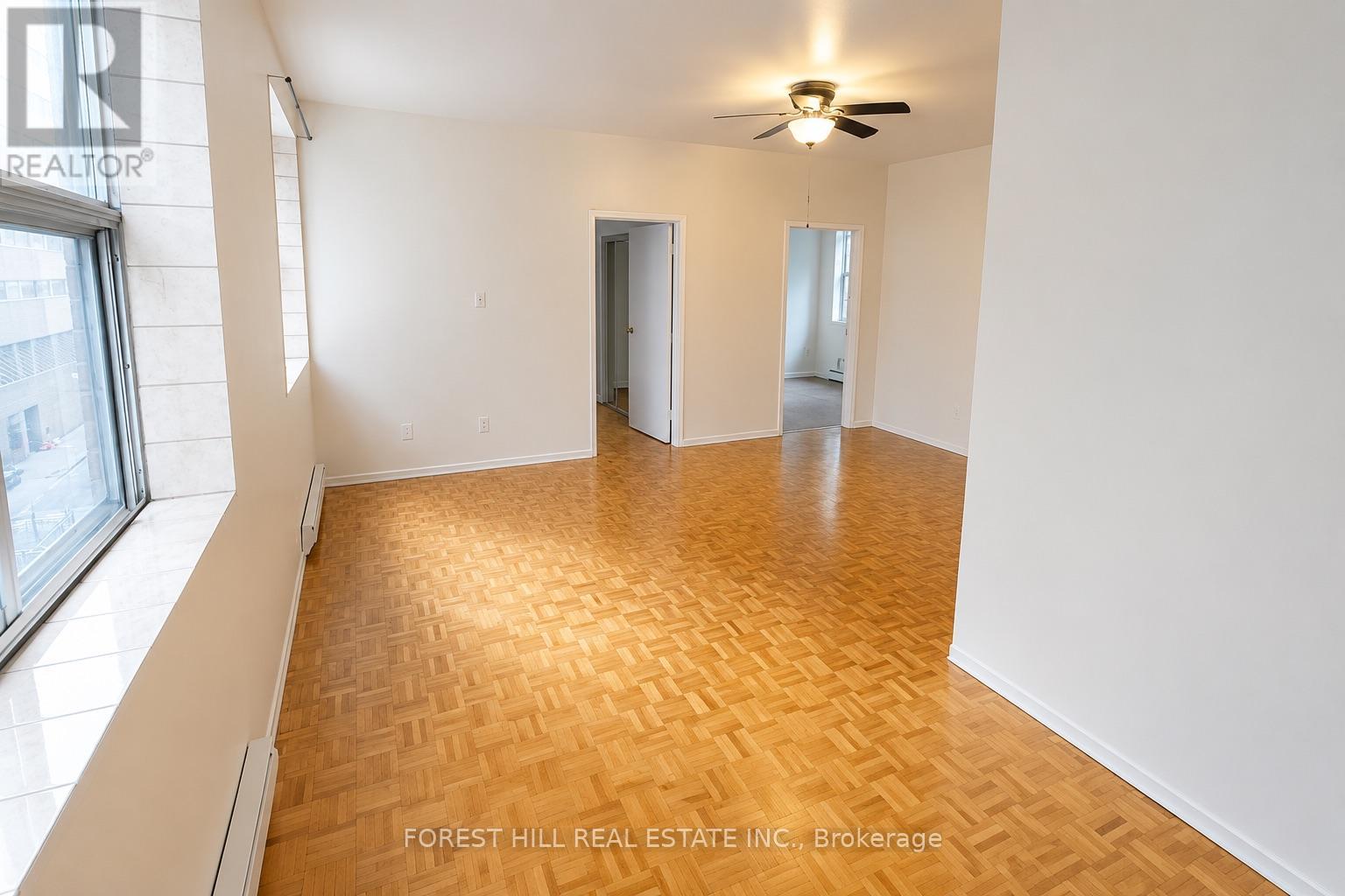 301 - 126 Dundas Street E, Toronto, Ontario  M5B 1E2 - Photo 11 - C13587974