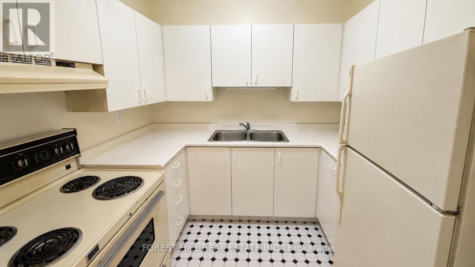 301 - 126 Dundas Street E, Toronto, Ontario  M5B 1E2 - Photo 7 - C13587974