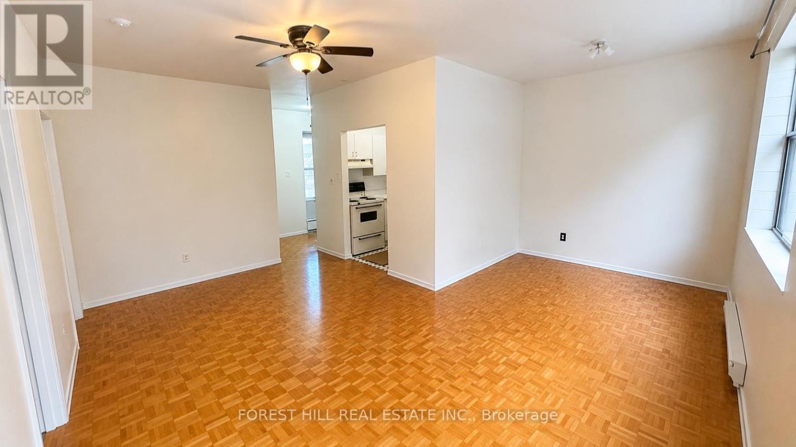 301 - 126 Dundas Street E, Toronto, Ontario  M5B 1E2 - Photo 9 - C13587974