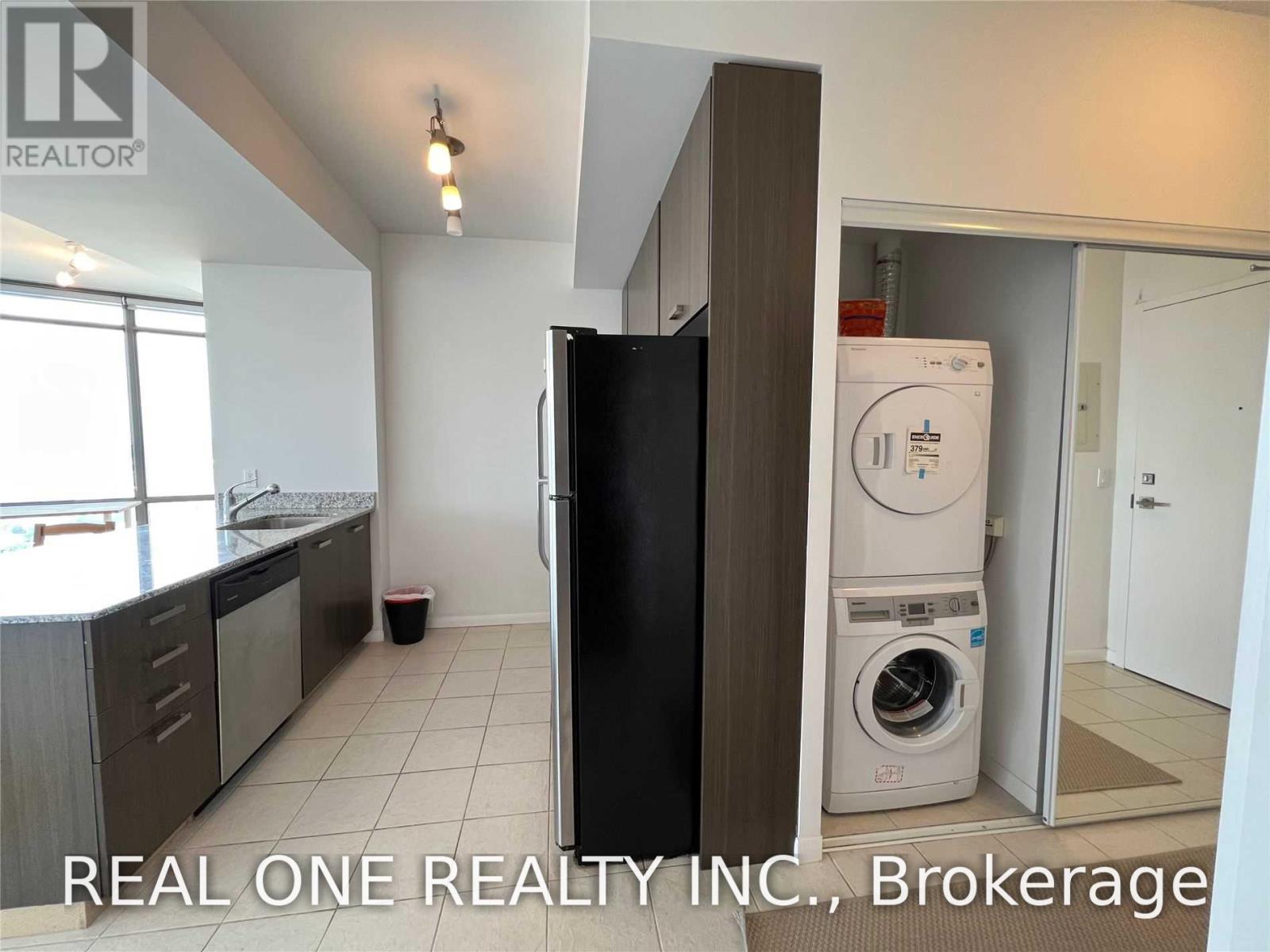 3903 - 832 Bay Street, Toronto, Ontario  M5S 1Z6 - Photo 15 - C13587980