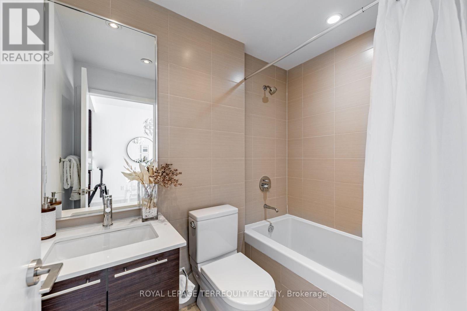 1410 - 1 Market Street, Toronto, Ontario  M5E 0A2 - Photo 17 - C13588006