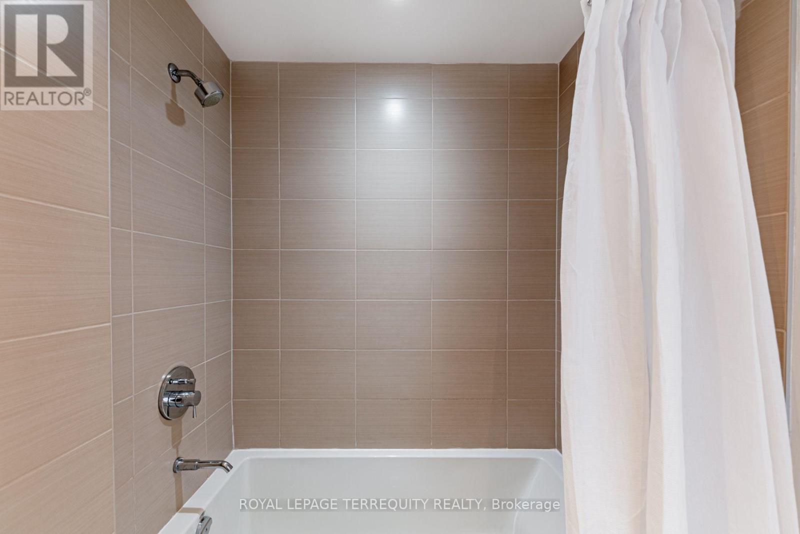 1410 - 1 Market Street, Toronto, Ontario  M5E 0A2 - Photo 18 - C13588006