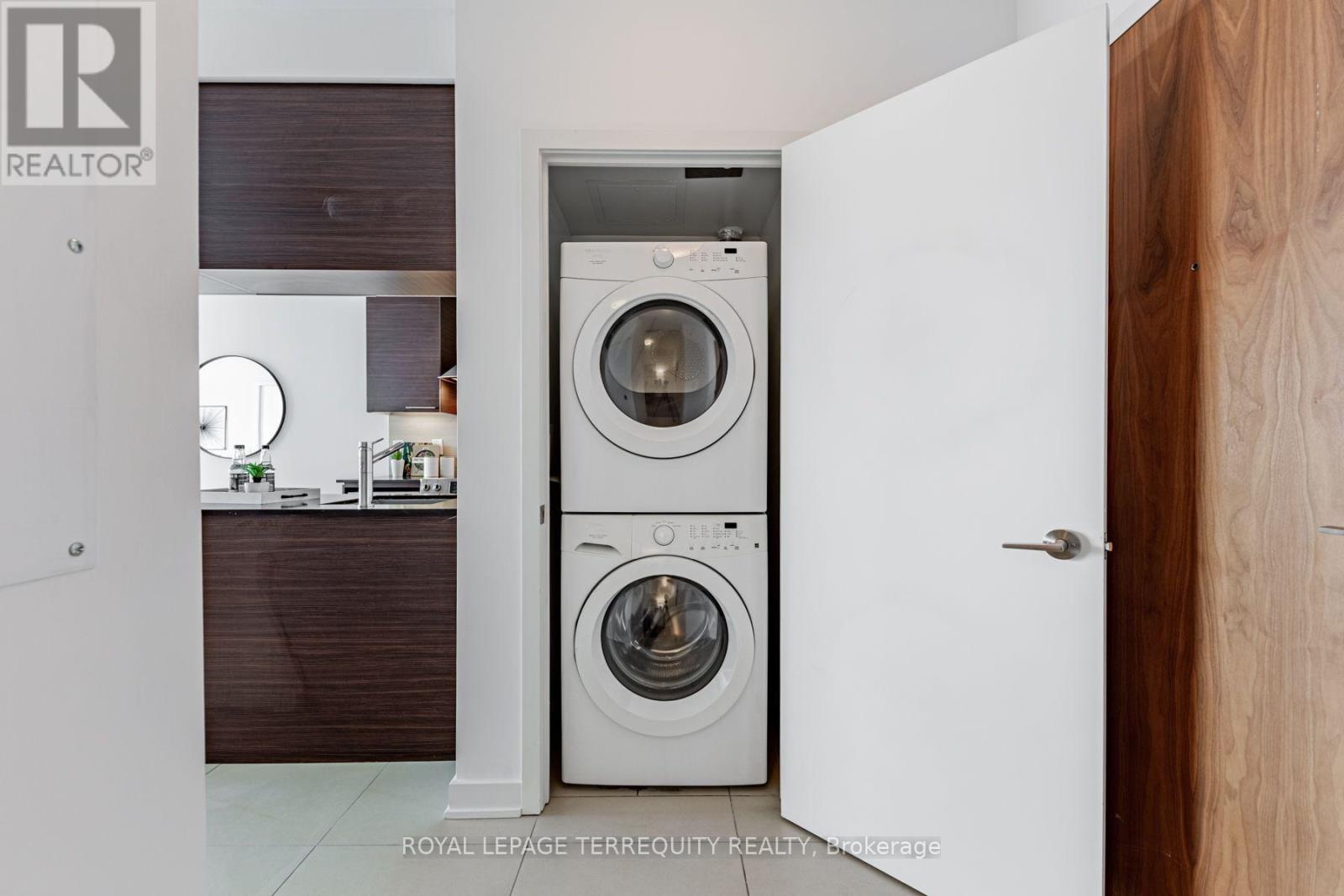 1410 - 1 Market Street, Toronto, Ontario  M5E 0A2 - Photo 19 - C13588006