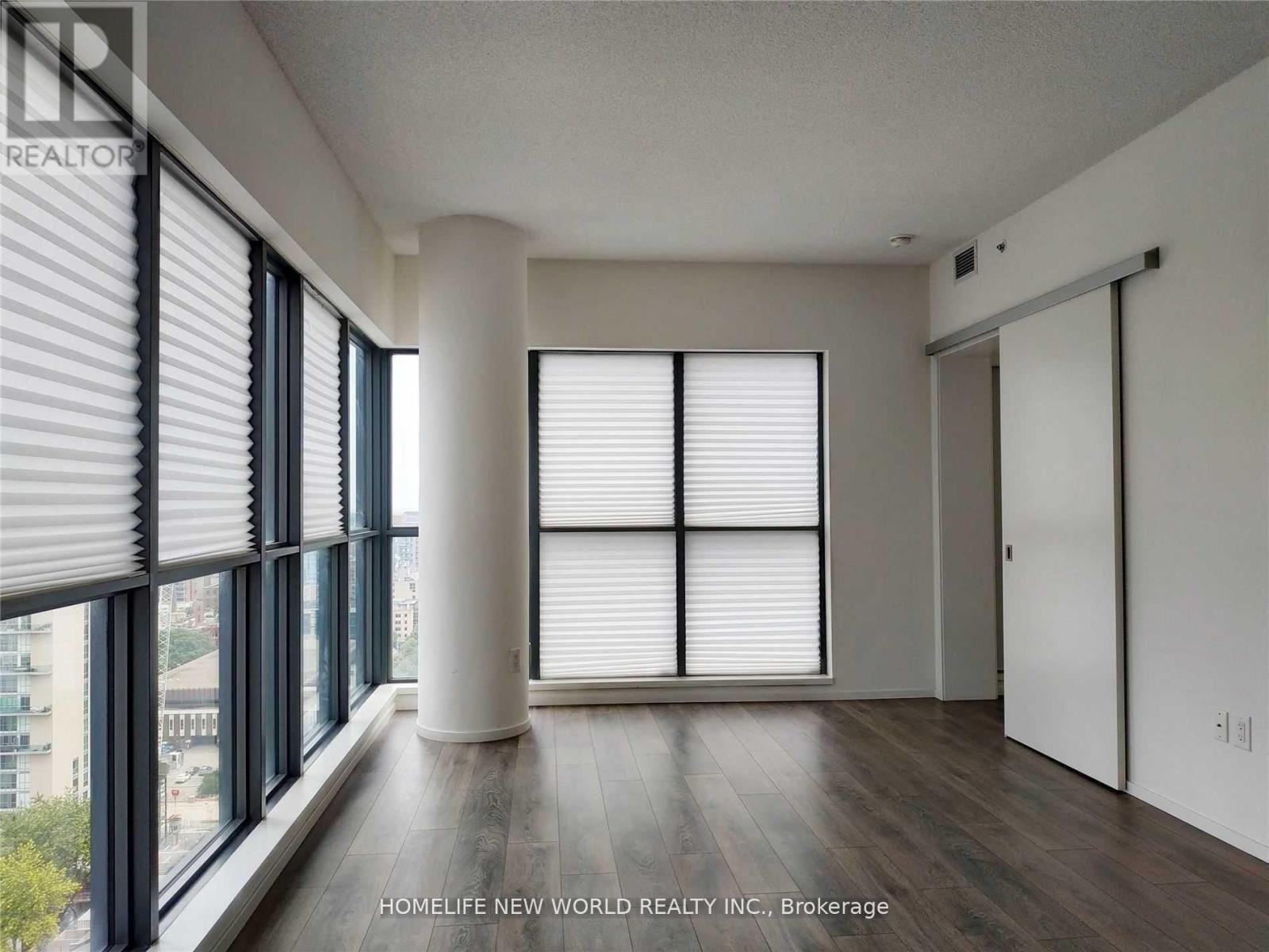 1805 - 159 Dundas Street E, Toronto, Ontario  M5B 0A9 - Photo 3 - C13588196