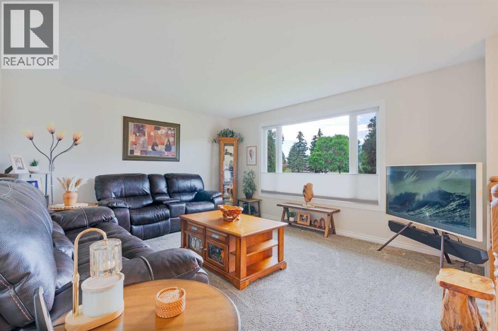1102 Lakeview Drive S, Lethbridge, Alberta  T1K 3E9 - Photo 4 - A2327988