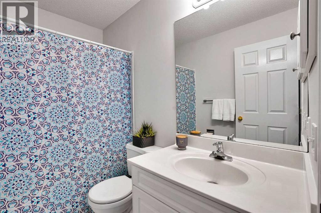 11 Mckenzie Lake View Se, Calgary, Alberta  T2Z 2T6 - Photo 35 - A2330283
