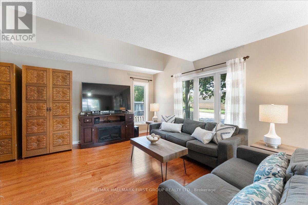 1290 Glenanna Road, Pickering, Ontario  L1V 6R9 - Photo 9 - E13588236