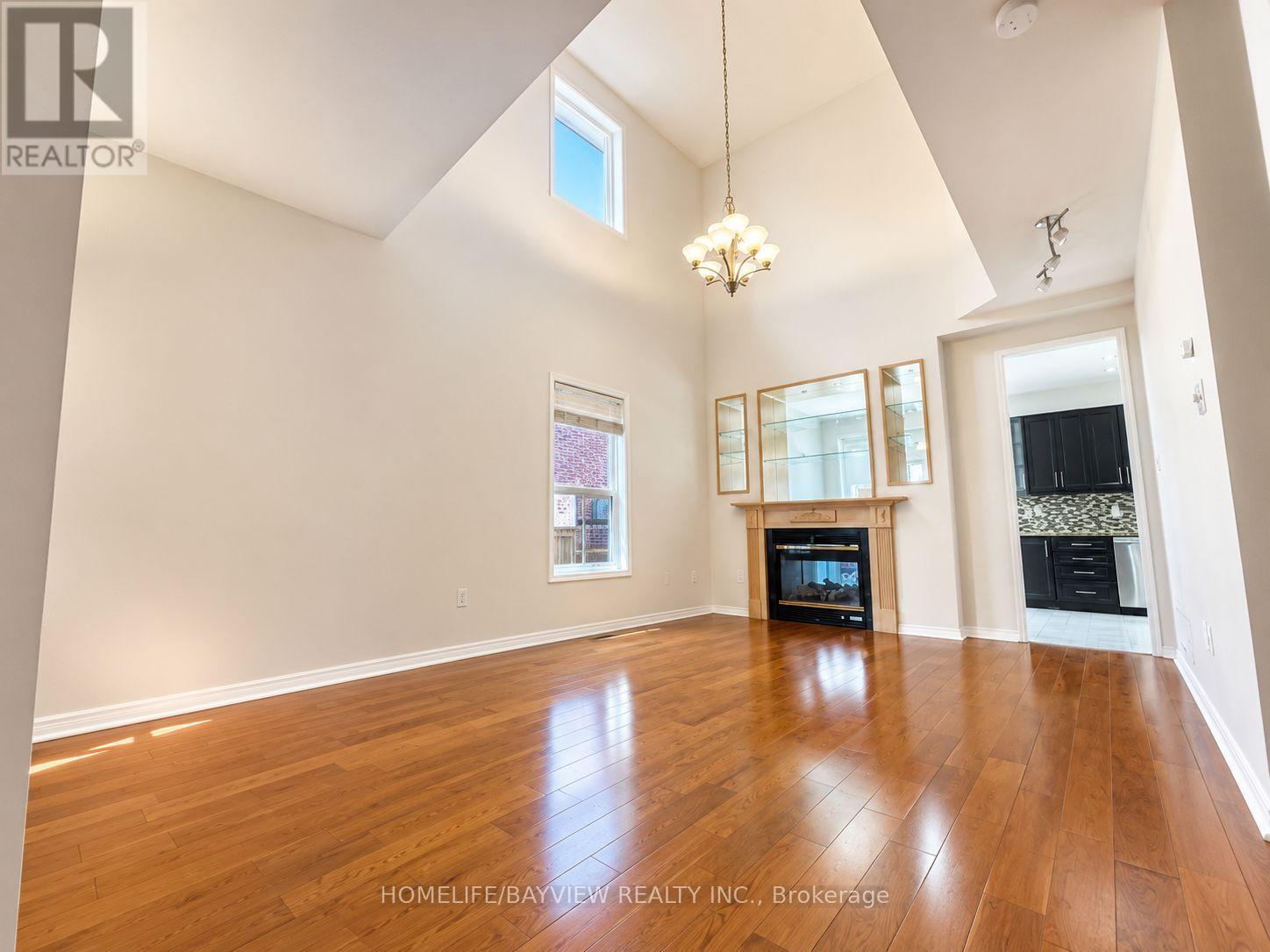 Main - 87 English Oak Drive, Richmond Hill, Ontario  L4E 3X4 - Photo 3 - N13588044
